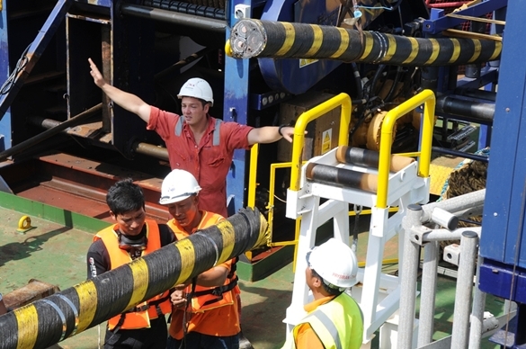 อีวีเอ็นดำเนินโครงการกระจายไฟฟ้าไปยังตำบลและอำเภอเกาะต่างๆ